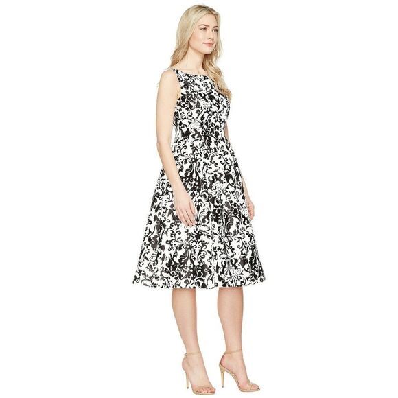 New! ADRIANNA PAPELL Women's Floral Print Fit Flare Dress Size 2 Black White - Picture 5 of 8